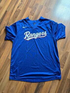 Nike Texas Rangers Men's Authentic Collection Pregame 1-Button Jersey